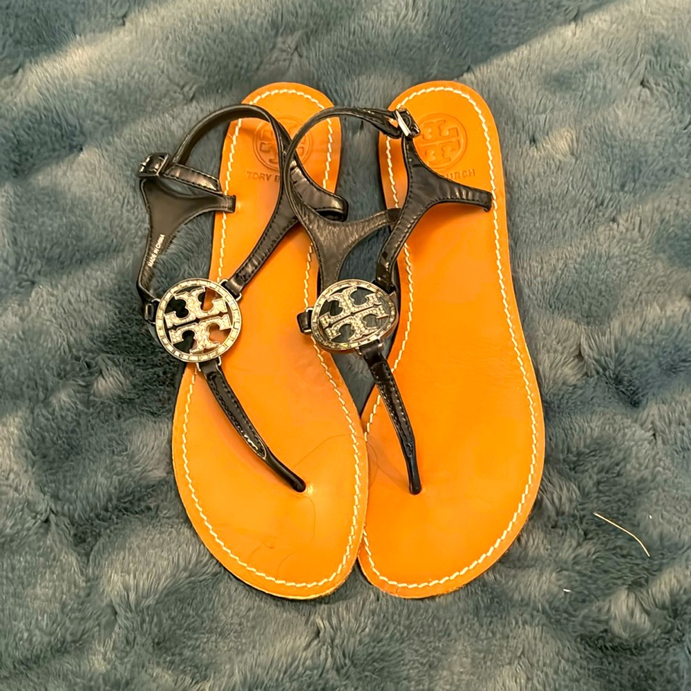 Tory Burch Thong Sandals worn three times size 9